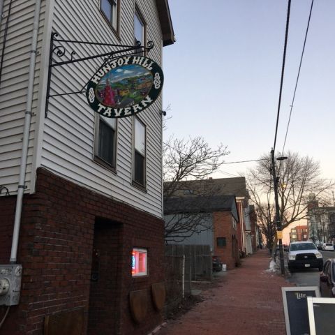 Munjoy Hill Tavern